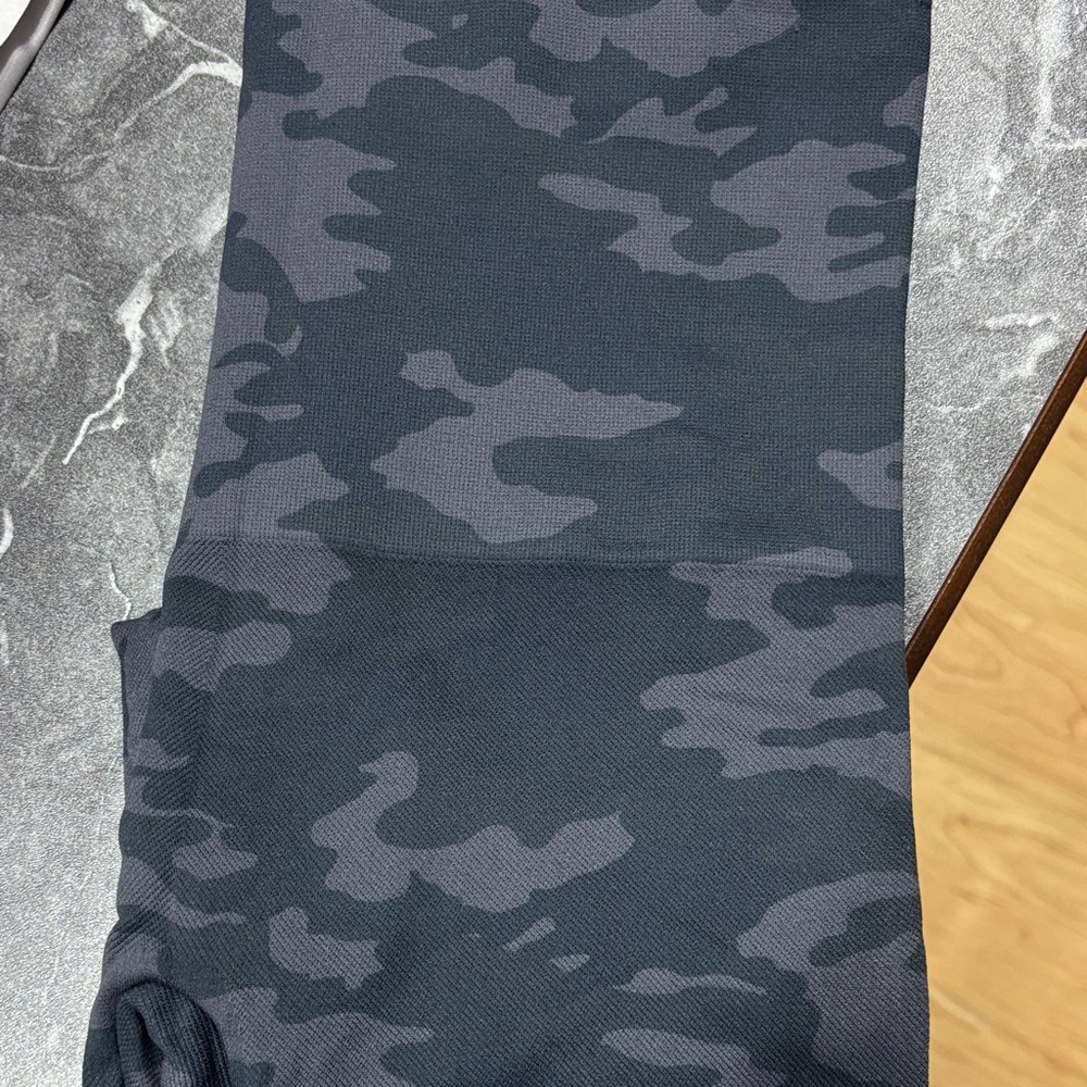 SPANX Camo Print Leggings - Charcoal and Black